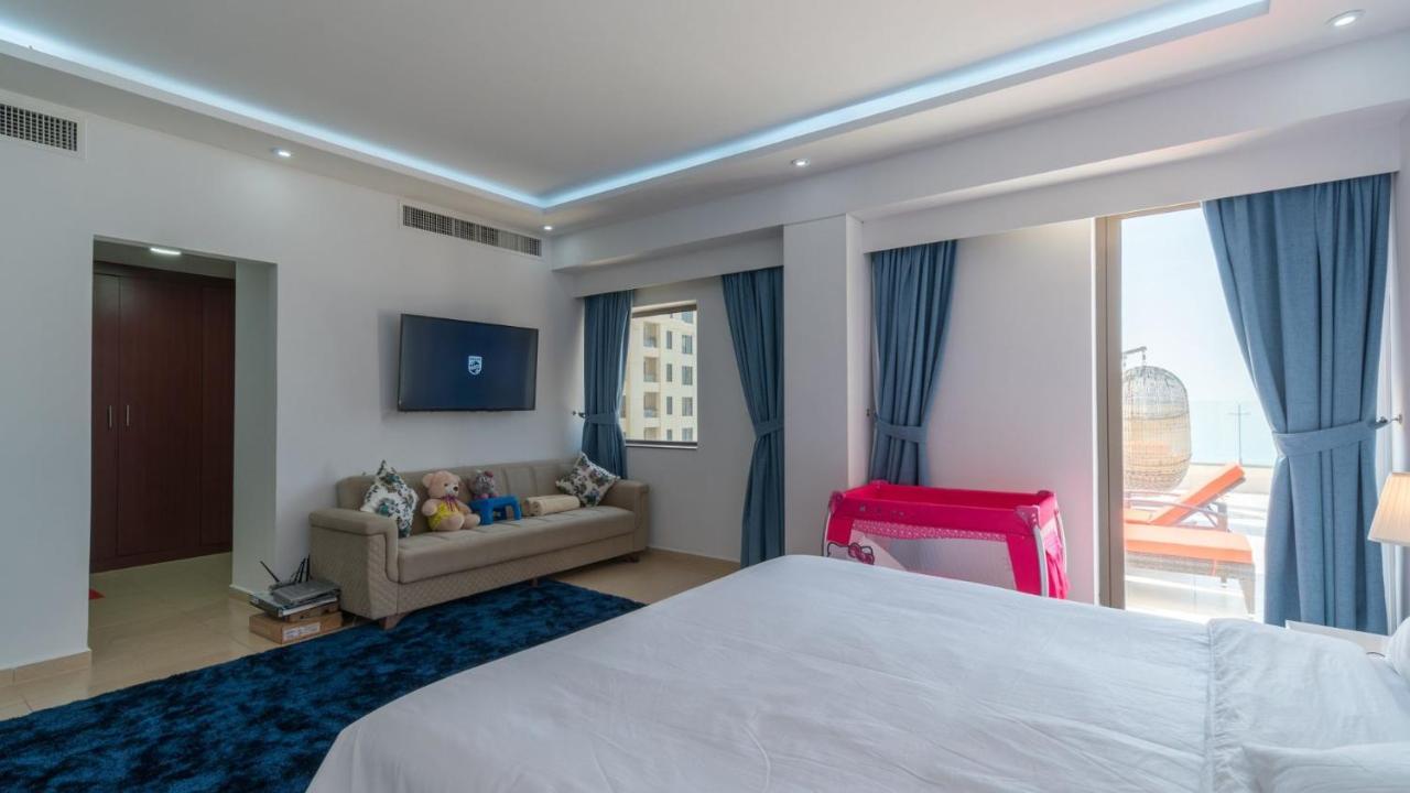 Jbr Penthouse With Terrace Pool Apartment Dubai Luaran gambar